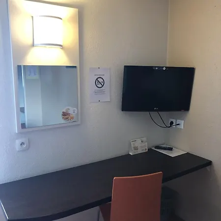 Bhoma Troyes ホテル 3*