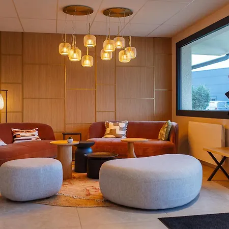 Bhoma Troyes فندق La Chapelle-Saint-Luc