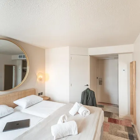 Bhoma Troyes Hotel