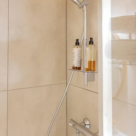 Bhoma Troyes Hotel