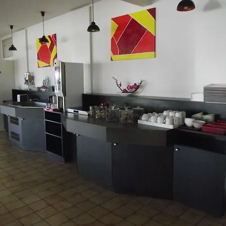 Bhoma Troyes ホテル