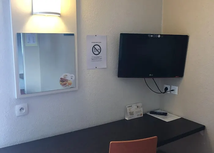 Bhoma Troyes Hotel 3*